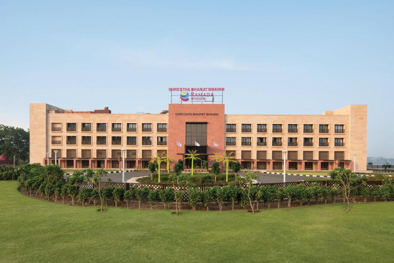 Ramada Encore By Wyndham Statue Of Unity Kevadia Eksteriør billede