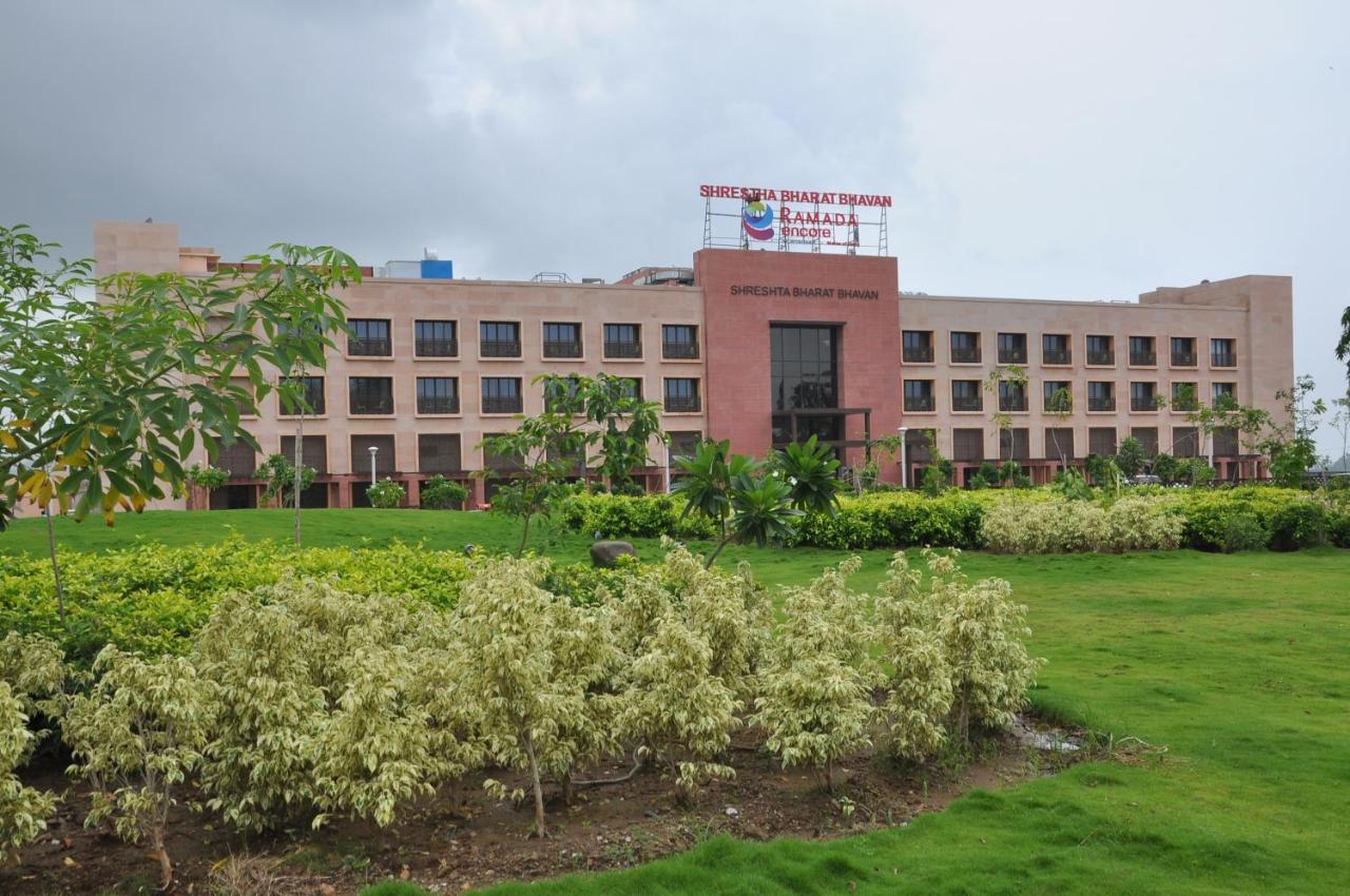Ramada Encore By Wyndham Statue Of Unity Kevadia Eksteriør billede